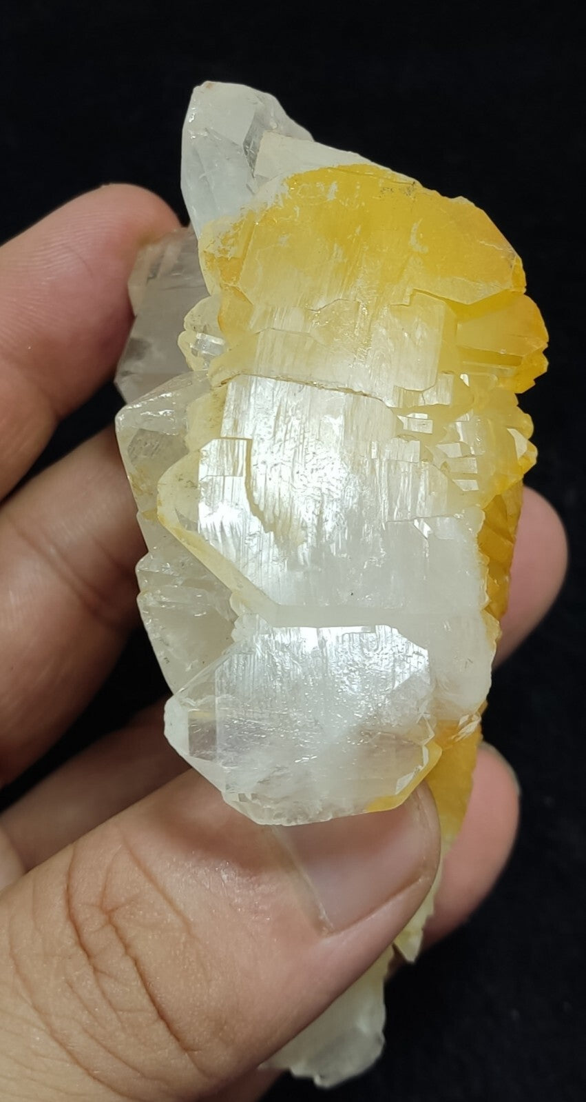 An Aesthetic terminated specimen of Quartz cluster 162 grams