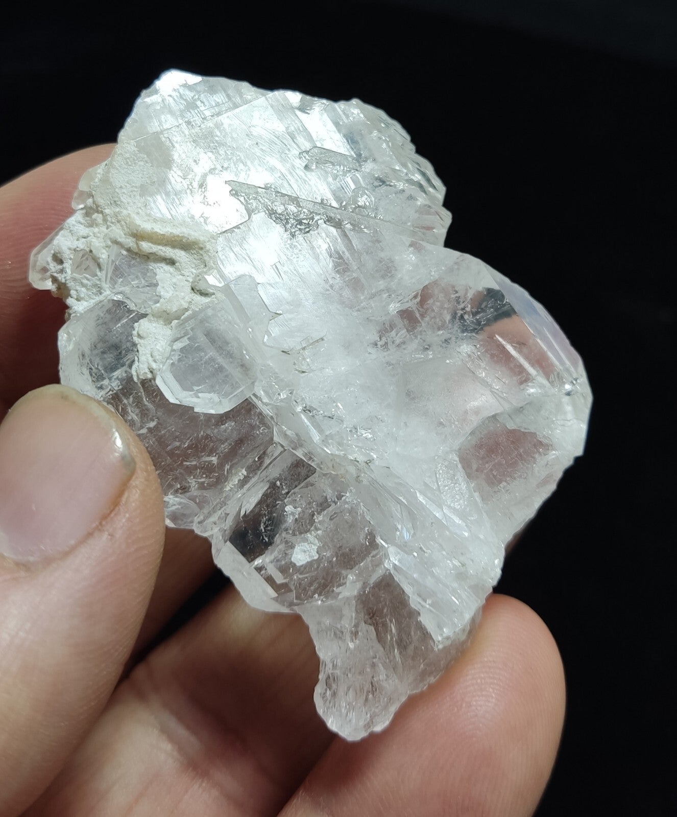 A very Aesthetic Natural beautifully terminated Faden Quartz crystal 38 grams