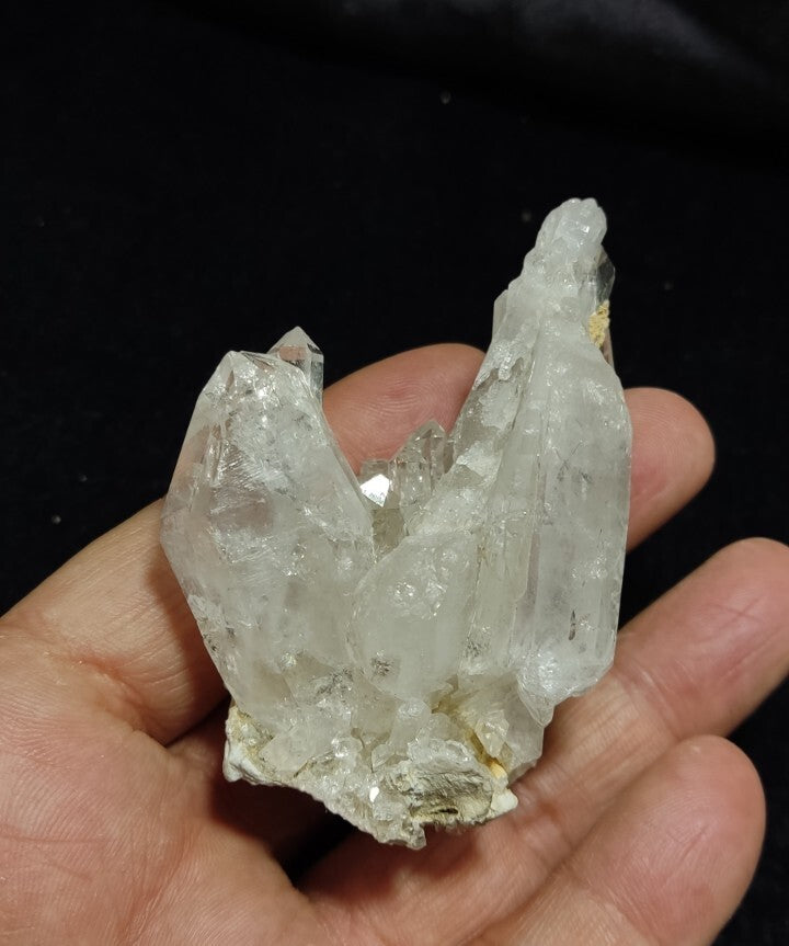 Faden quartz specimen 90 grams