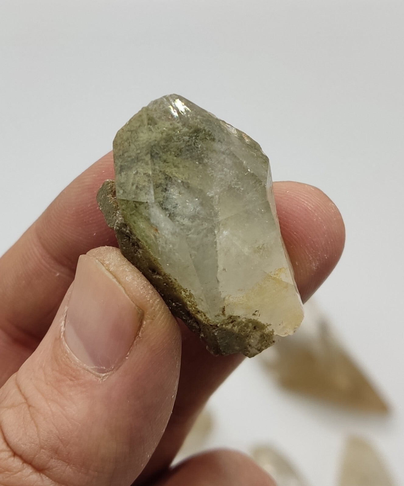 850 grams Amphibole/Chlorine Mixed quartz crystals