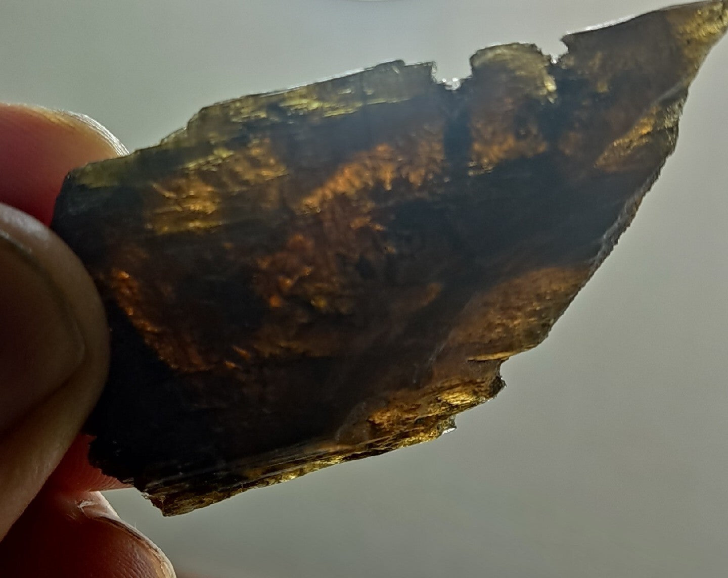 Single etched Epidote Crystal 32 grams