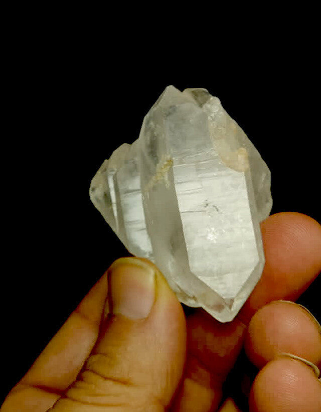 Feden Quartz Crystal 63 Grams