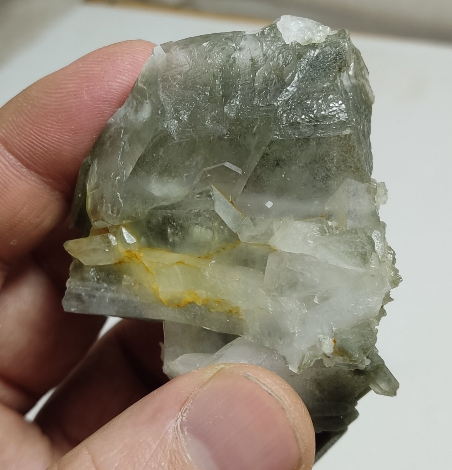 An Aesthetic Natural terminated quartz with Chlorite inclusions 82 grams