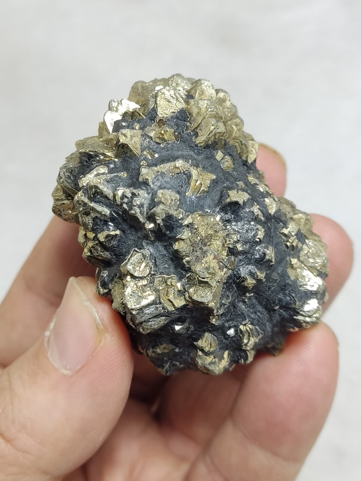 An amazing specimen of pyrite/marcasite 206 grams