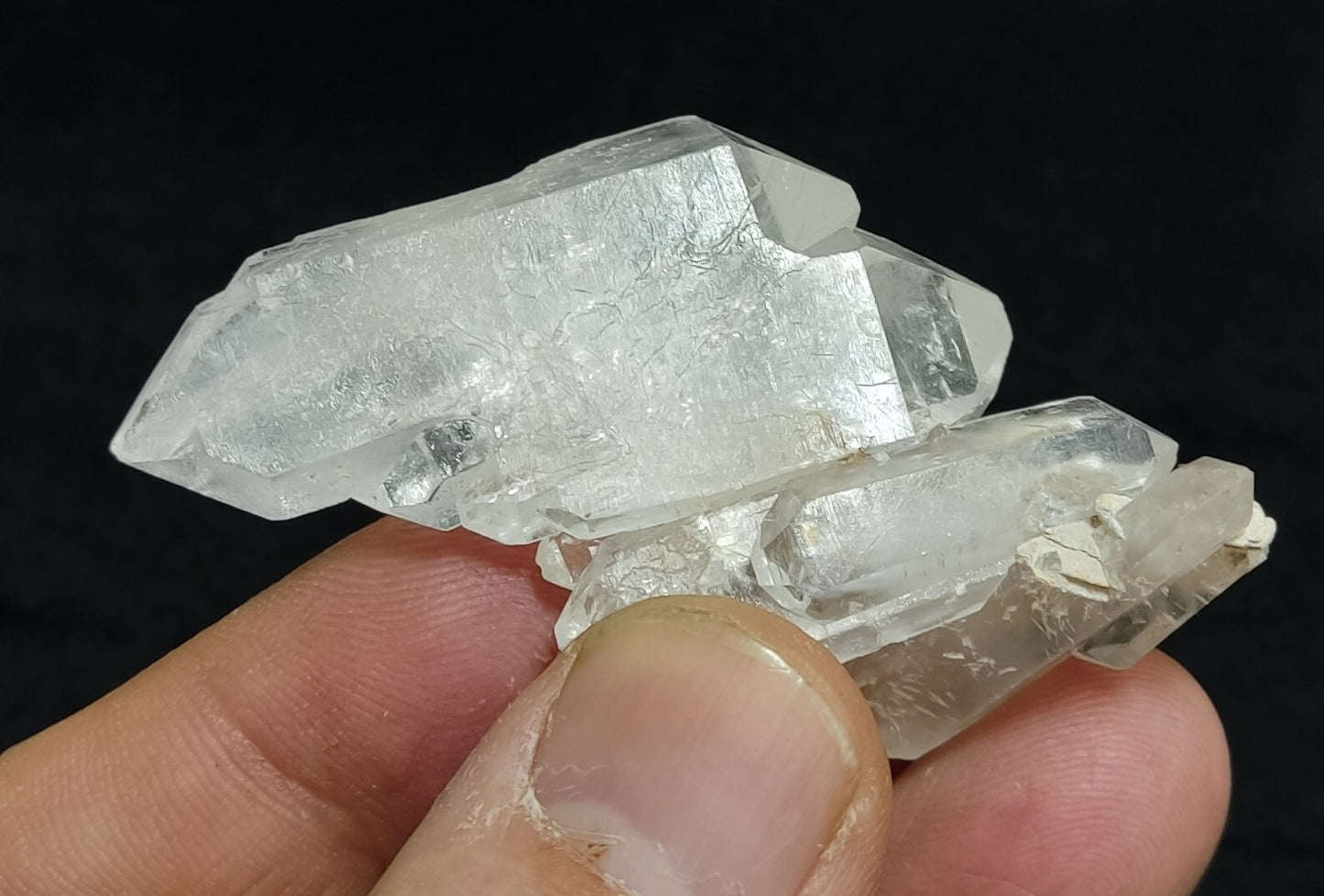 An amazing specimen of terminated faden Quartz crystal 27 grams