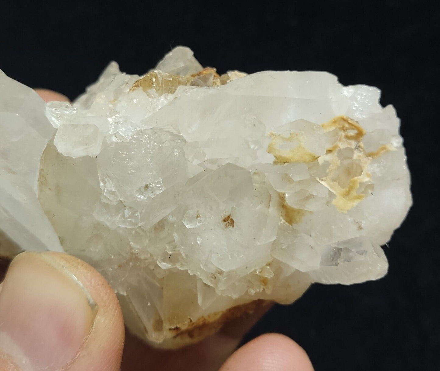 An Aesthetic Natural beautifully terminated Quartz cluster on matrix 121 grams
