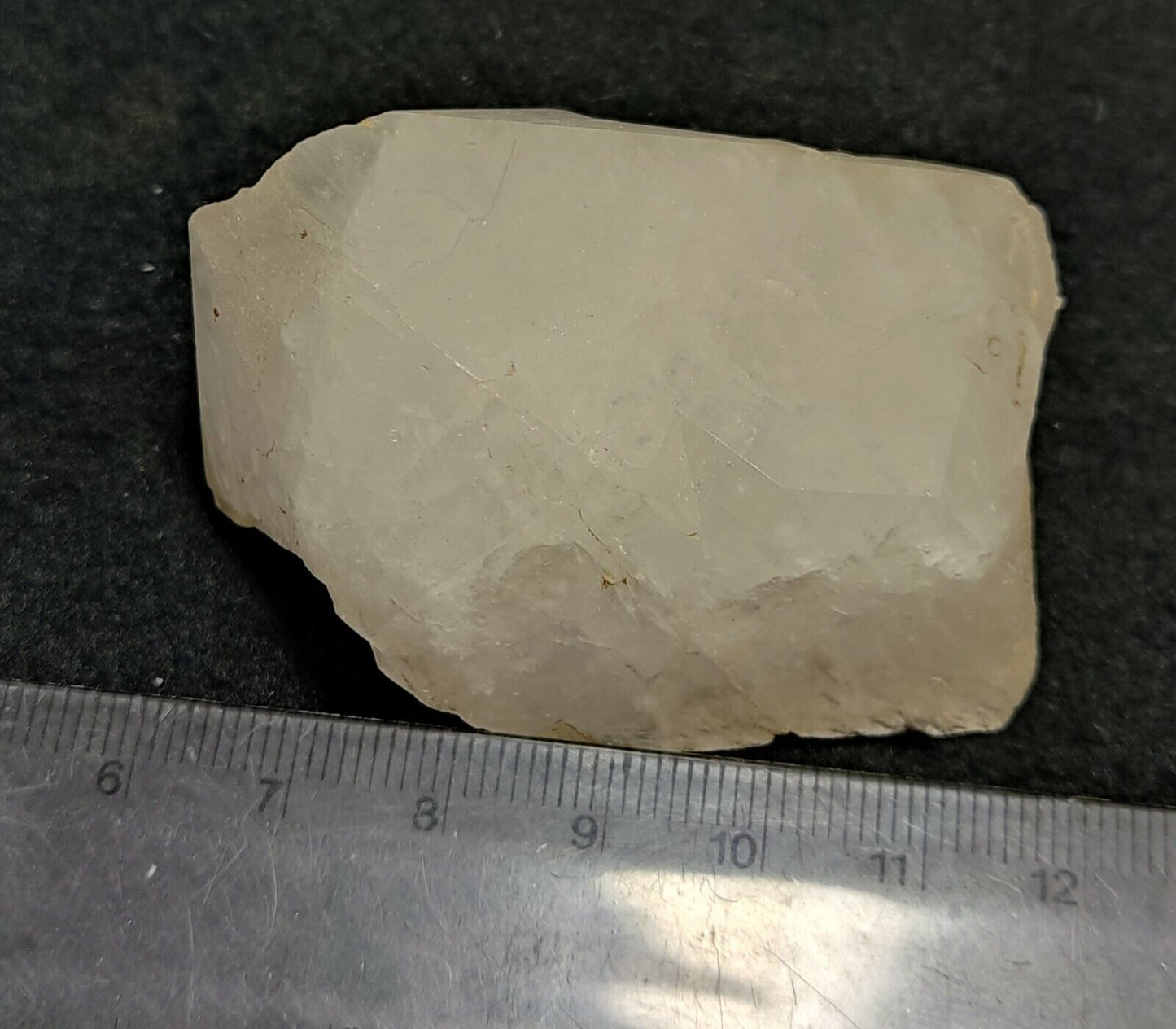 A very Aesthetic Natural beautifully terminated Quartz crystal 86 grams