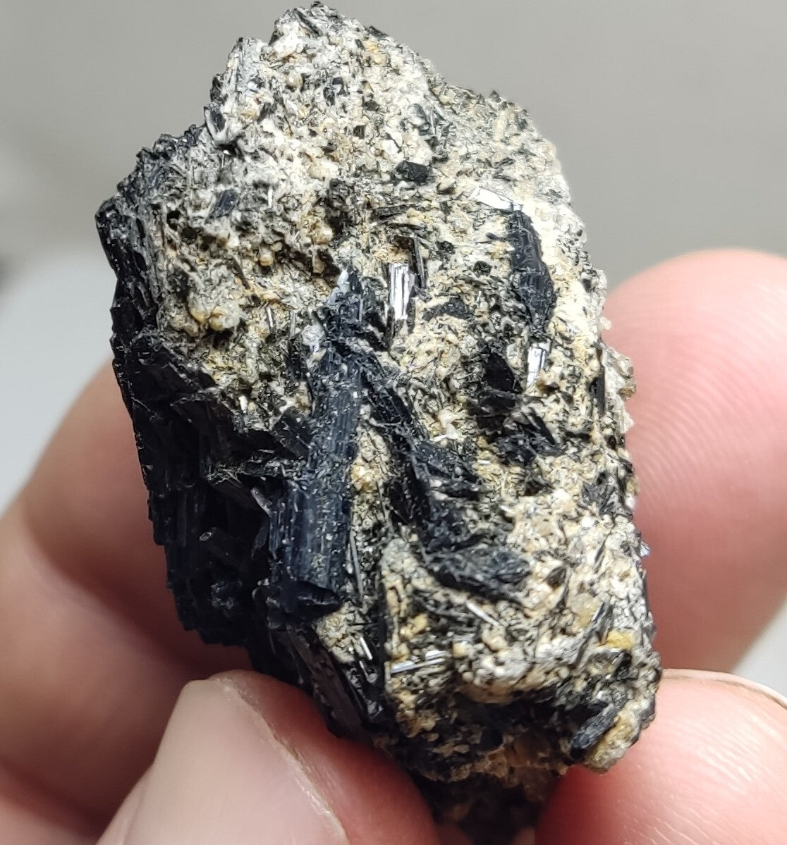 An aesthetic specimen of terminated aegirine crystals cluster 25 grams