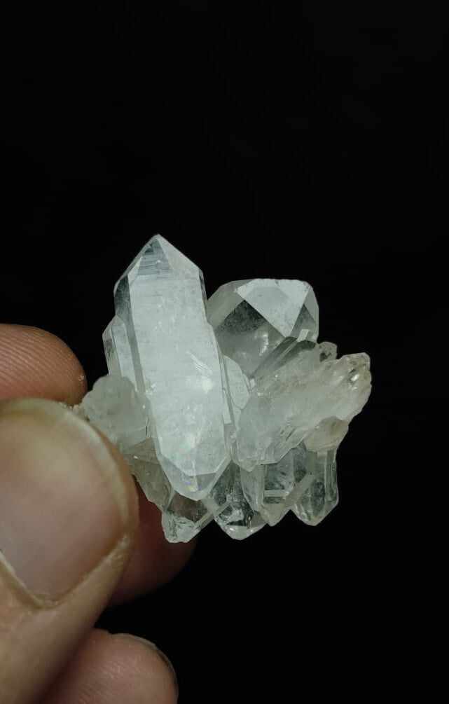 Natural  Quartz Crystal 15 Grams.