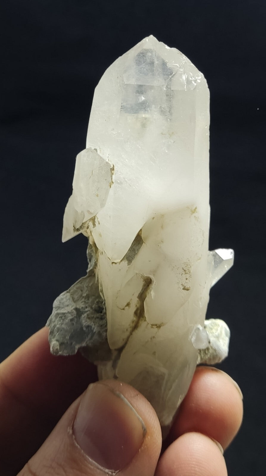 Aesthetic specimen of quartz crystal with unique amphibole inclusion 101 grams