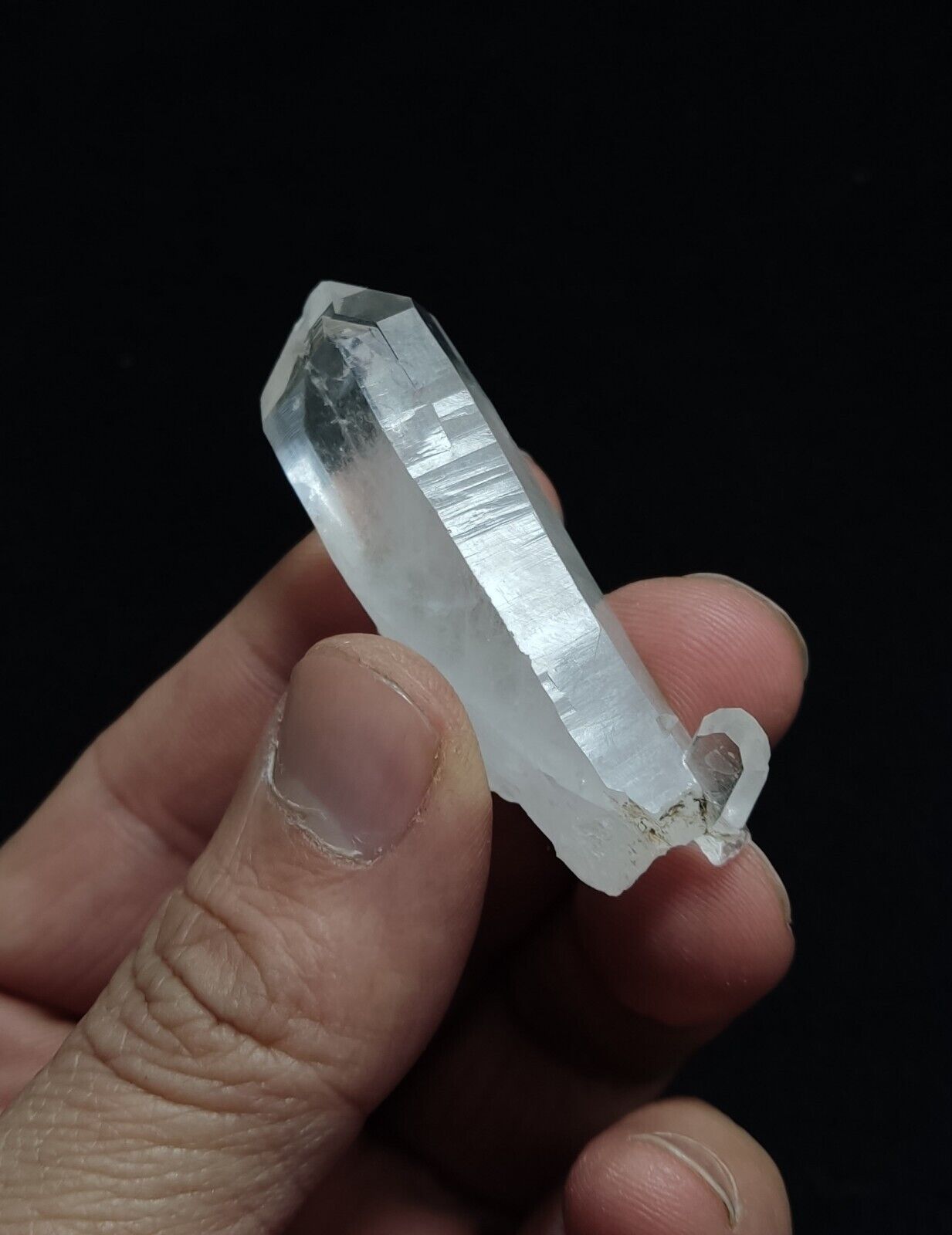 An Aesthetic terminated Quartz crystal with chlorite inclusions 27 grams
