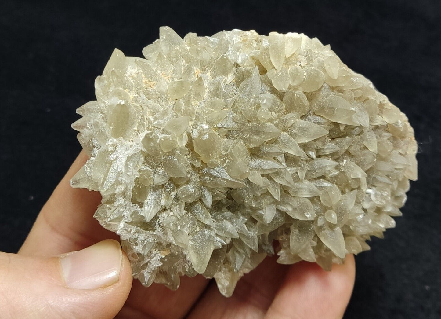 An Aesthetic Naturally terminated specimen of dogtooth calcite with fluorite 199 grams