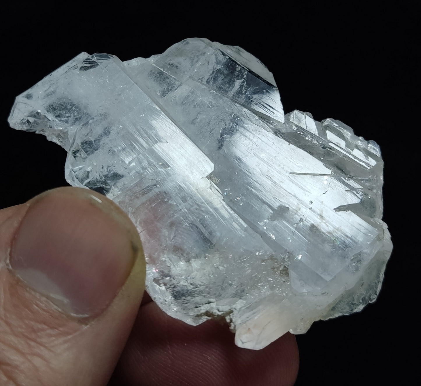 A very Aesthetic Natural beautifully terminated Faden Quartz crystal 38 grams