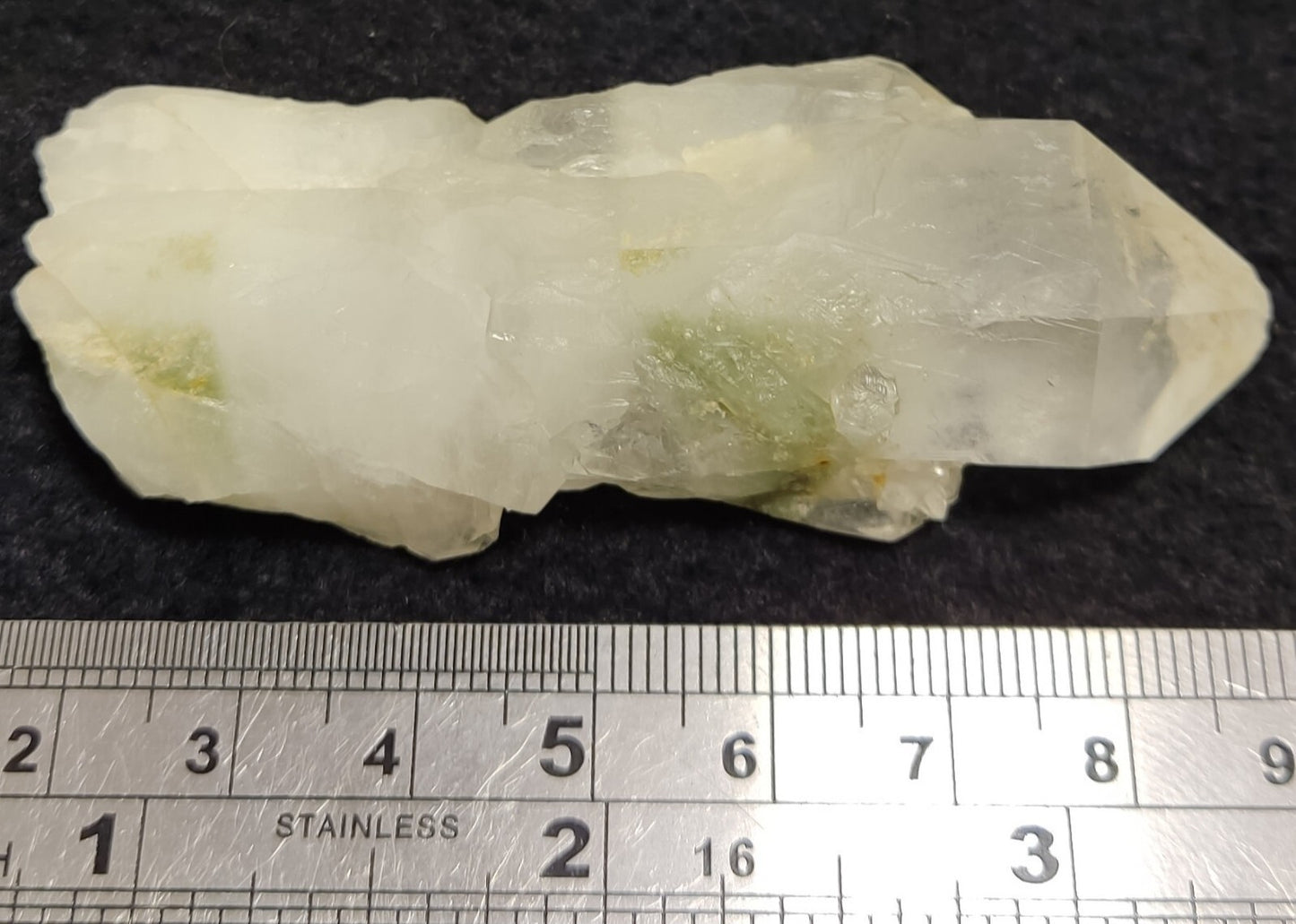 Chlorite quartz terminated crystal specimen 48 grams
