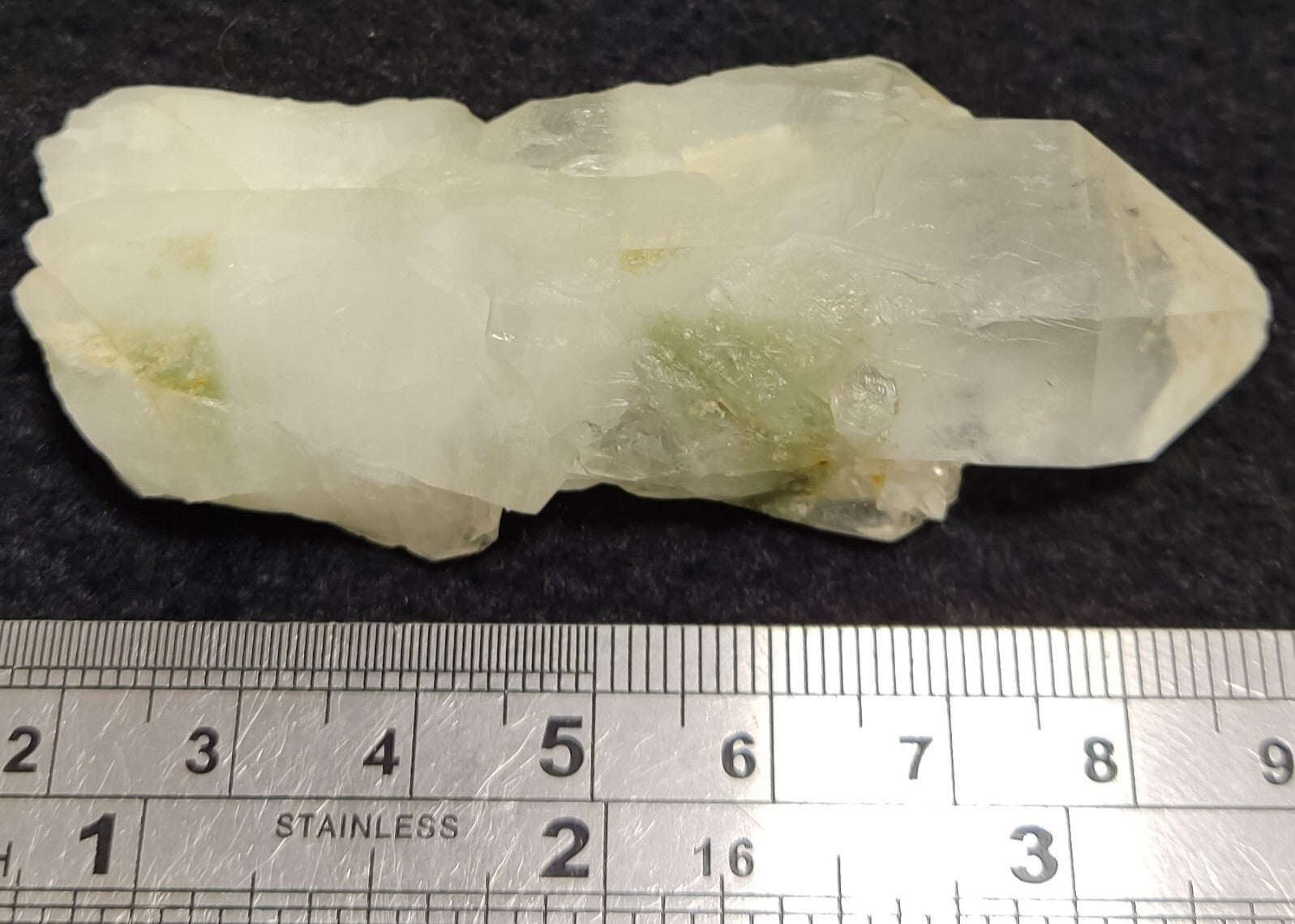 Chlorite quartz terminated crystal specimen 48 grams