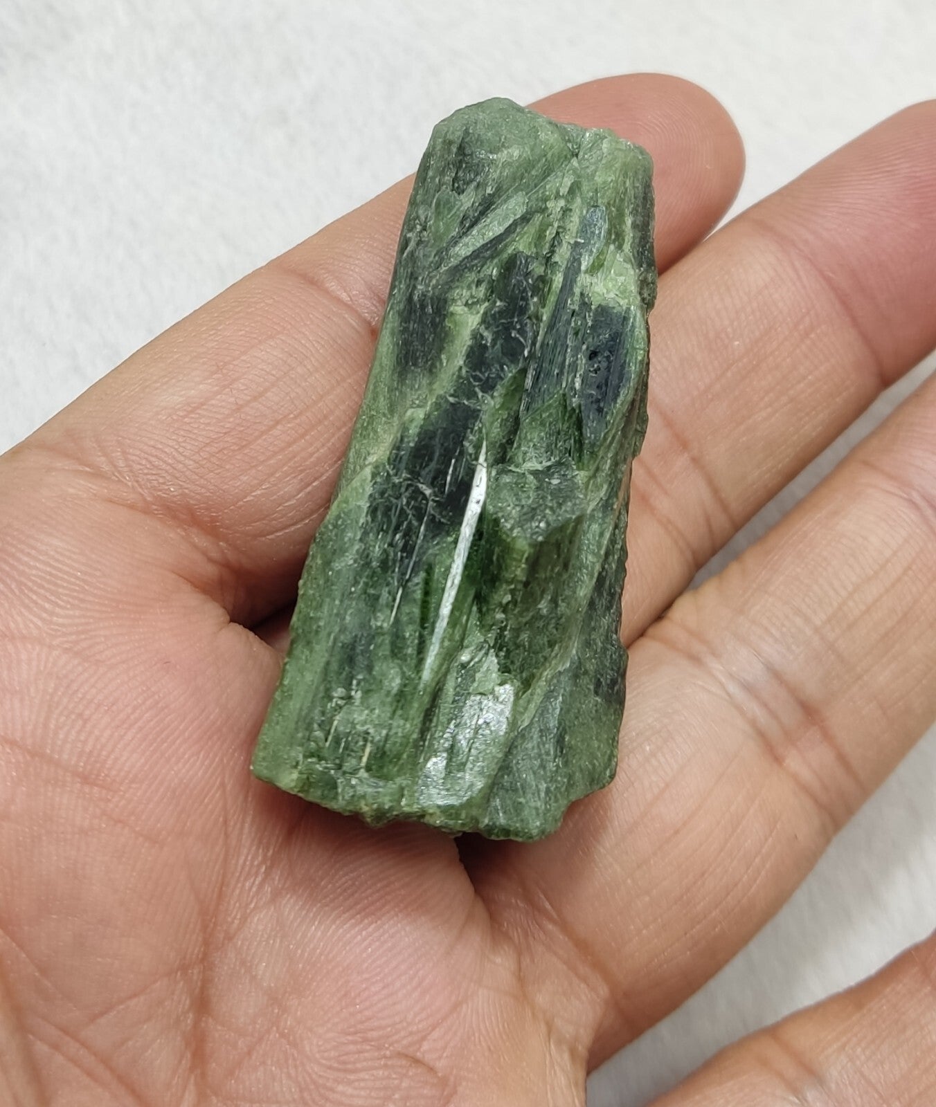 An amazing specimen of diopside crystal 44 grams