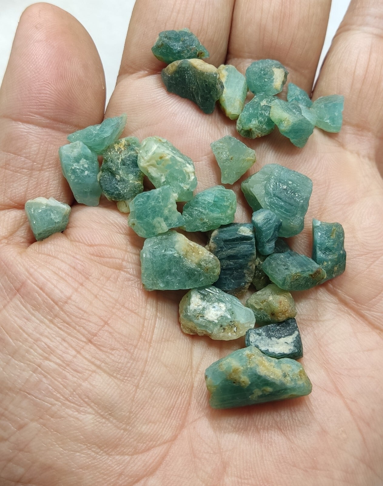 52 grams Rare grandidierite