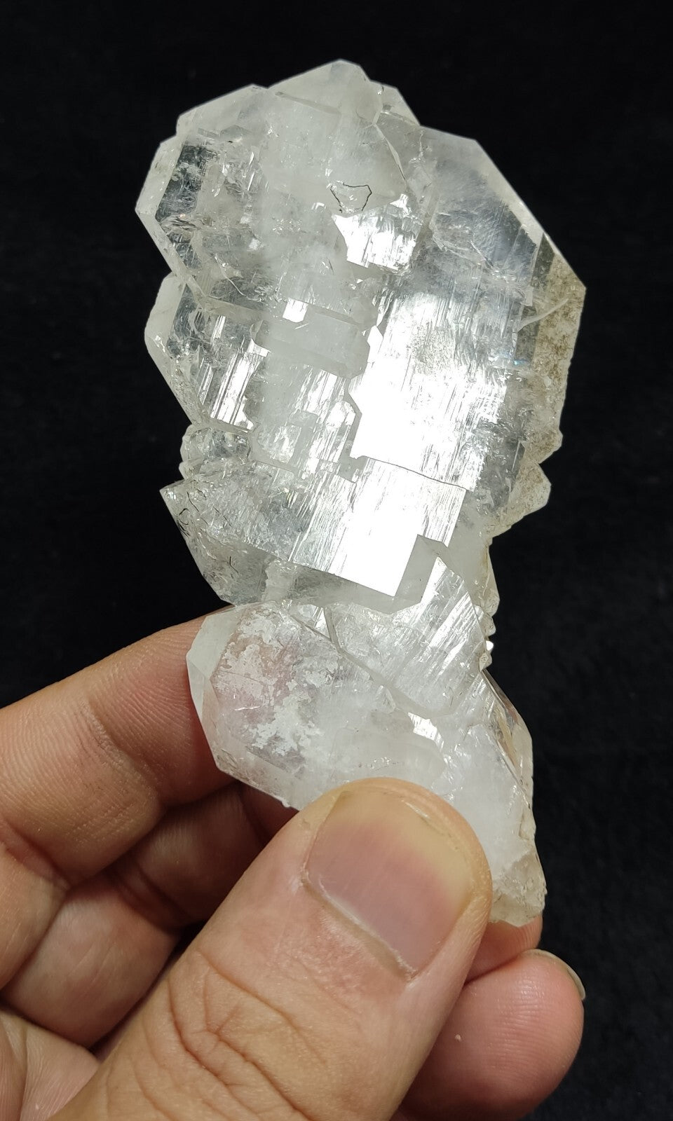 An Aesthetic terminated specimen of Faden Quartz crystal 107 grams