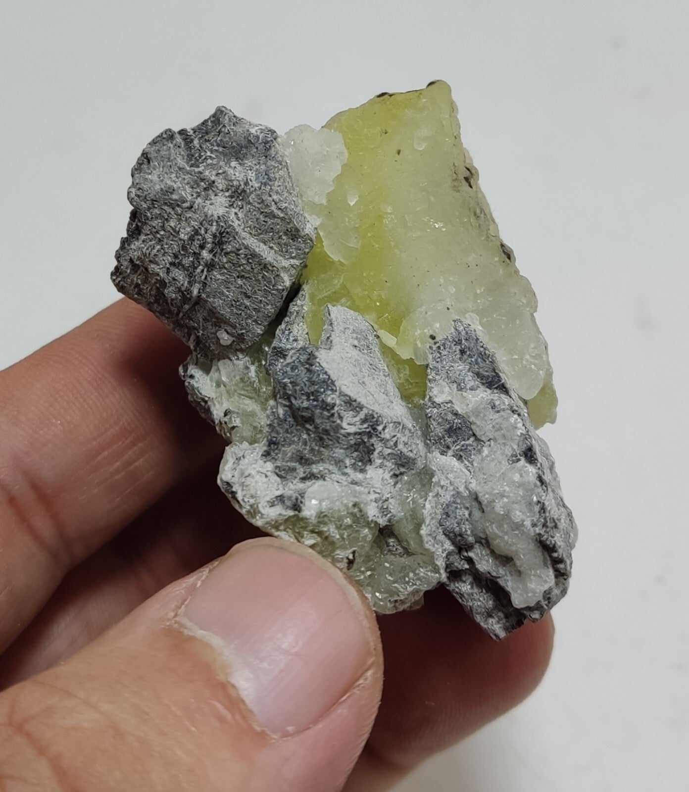 An Aesthetic Natural specimen of brucite with chromite 73 grams
