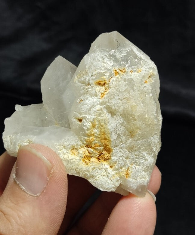 Natural Quartz 113 grams