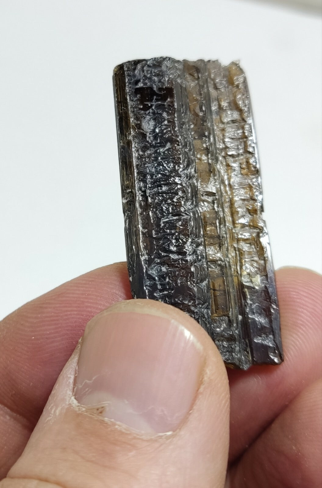 An aesthetic specimen of epidote crystal 12 grams