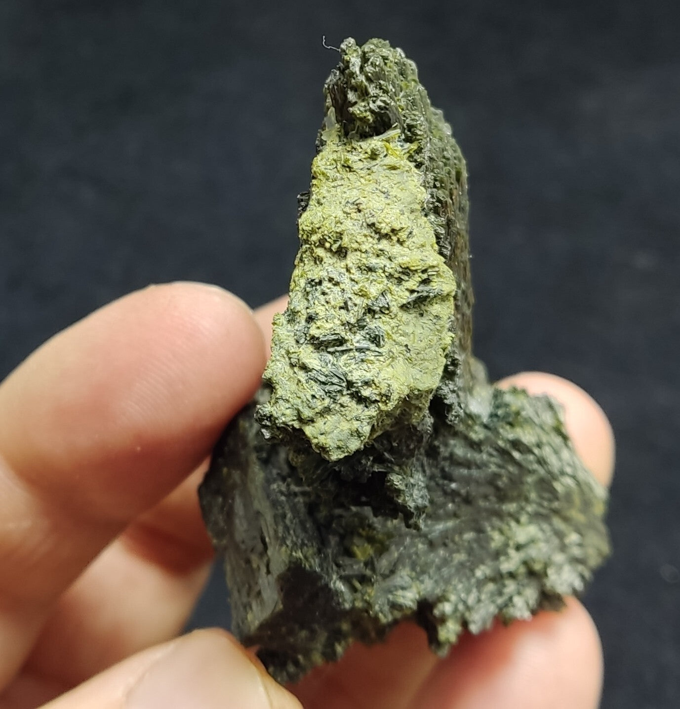 An aesthetic specimen of epidote crystal specimen 82 grams