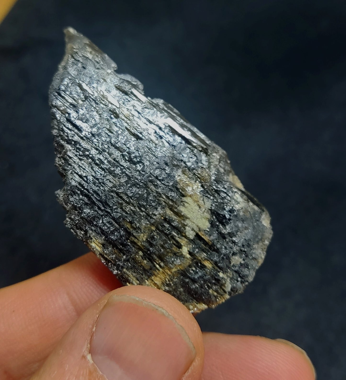 Single etched Epidote Crystal 32 grams