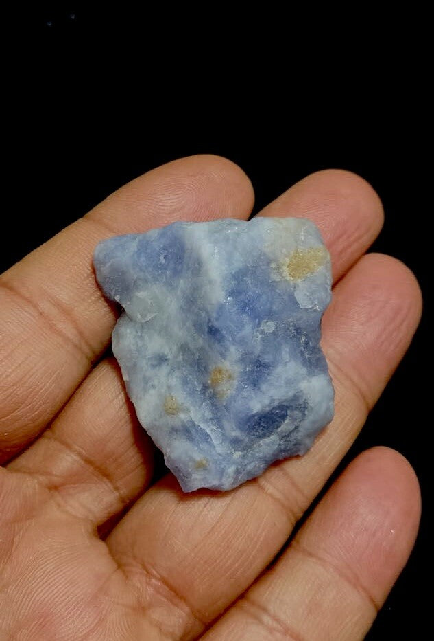 Natural Hackmanite 28 Grams.