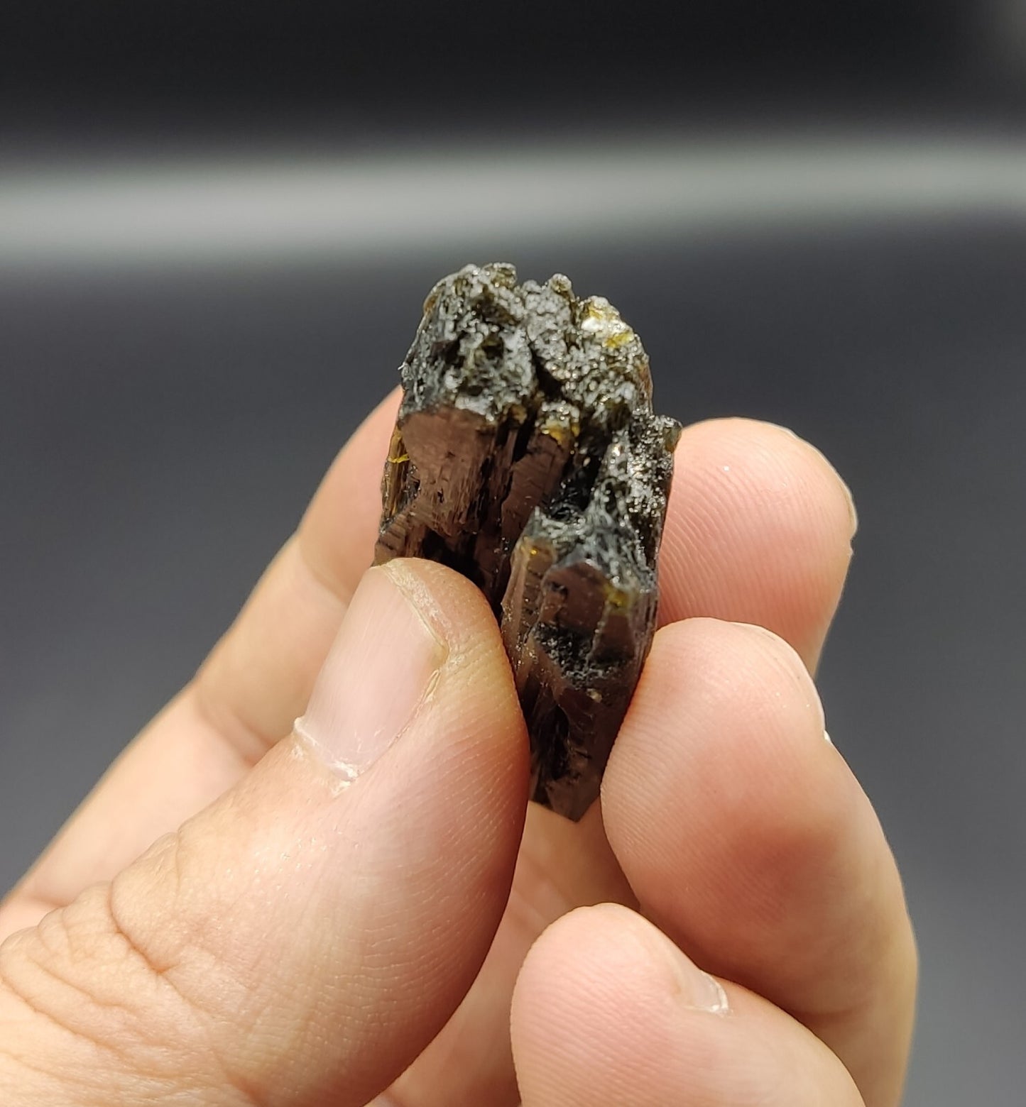 An aesthetic specimen of epidote crystal 28.5 grams