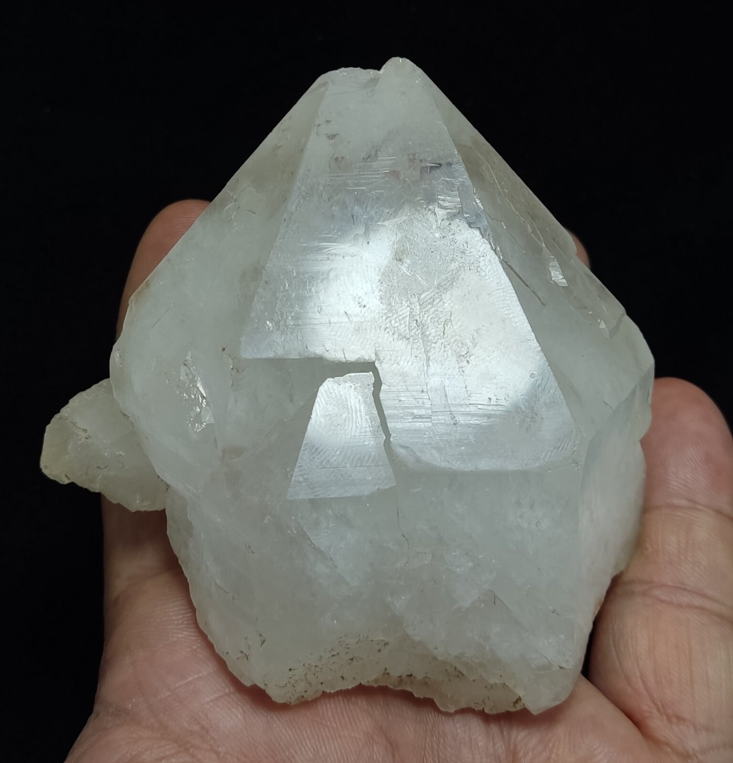 An Aesthetic Natural beautifully terminated Quartz specimen 419 grams