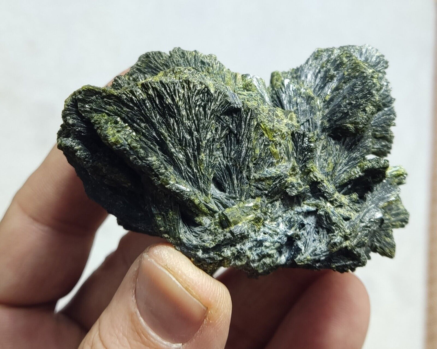 An aesthetic specimen of epidote crystal specimen 118 grams