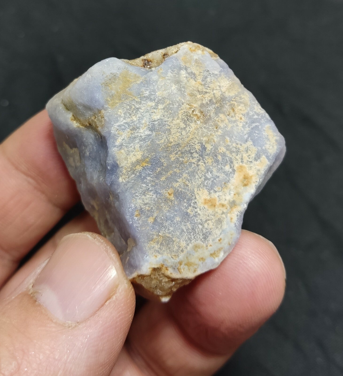 An amazing specimen of rough hackmanite chunk Tenebrescent 48 grams