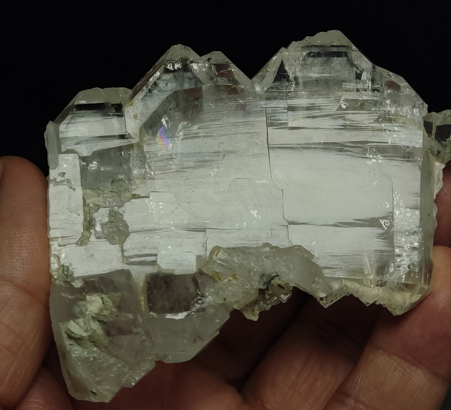 A Very Aesthetic Faden Like Quartz Cluster 181 grams