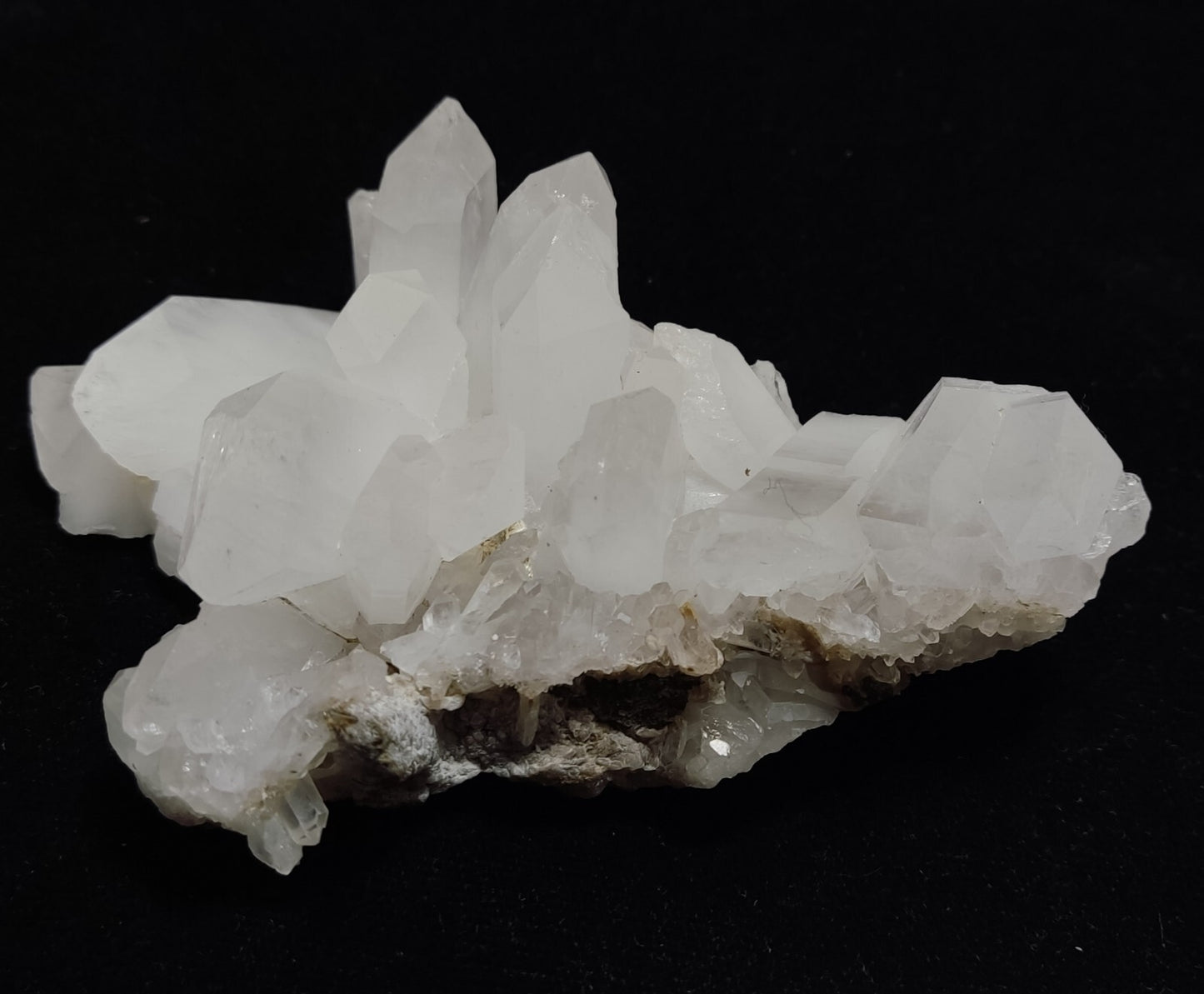 An Aesthetic Natural beautifully terminated Quartz cluster 210 grams