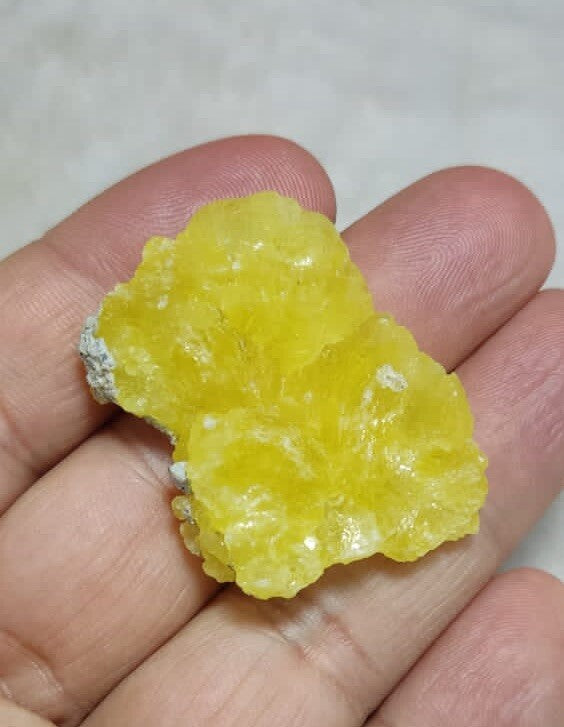 Natural Brucite 12 Grams.