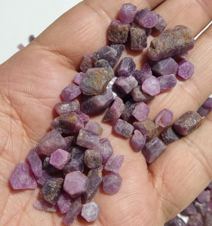 200 grams Natural Ruby Crystals And Rough