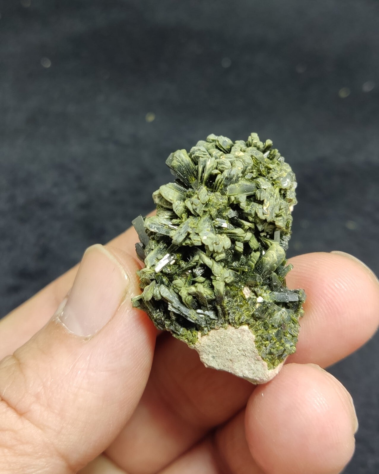 A very Aesthetic Natural beautifully terminated epidote specimen 20 grams