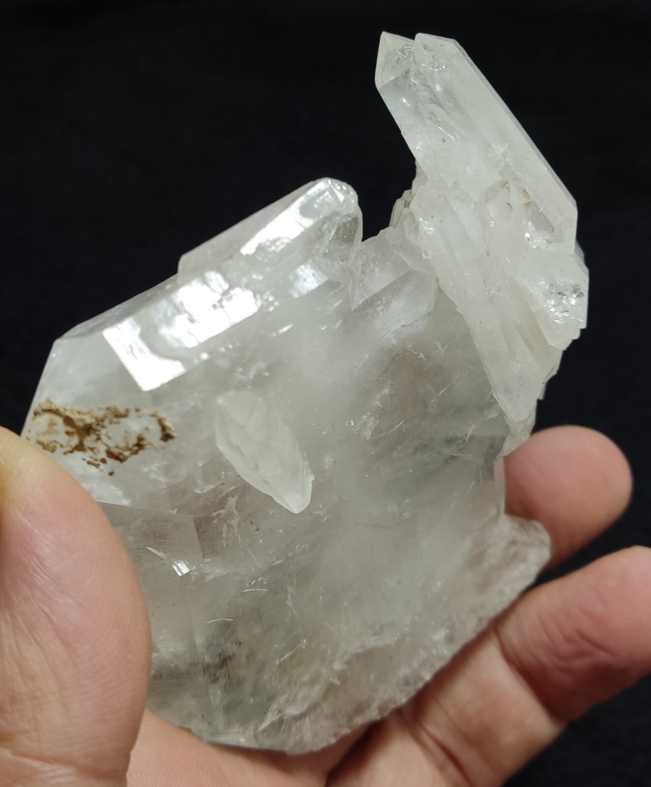 An amazing specimen of terminated faden Quartz crystal 190 grams