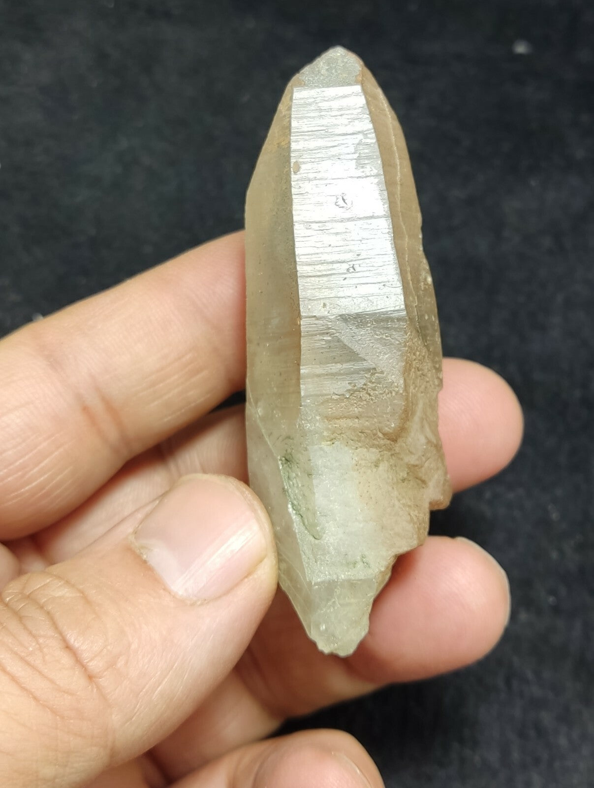 A very Aesthetic Natural beautifully terminated Chlorite Quartz crystal 56 grams