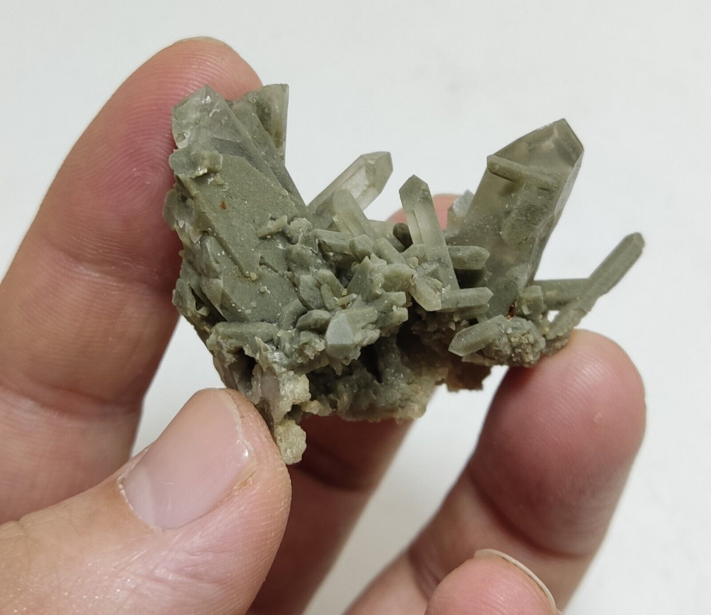 A very Aesthetic Natural beautifully terminated Chlorite Quartz cluster 33 grams