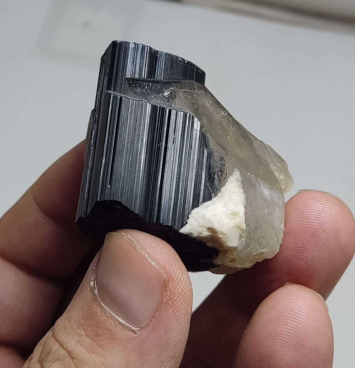An Aesthetic specimen of black Tourmaline crystal with quartz 87 grams