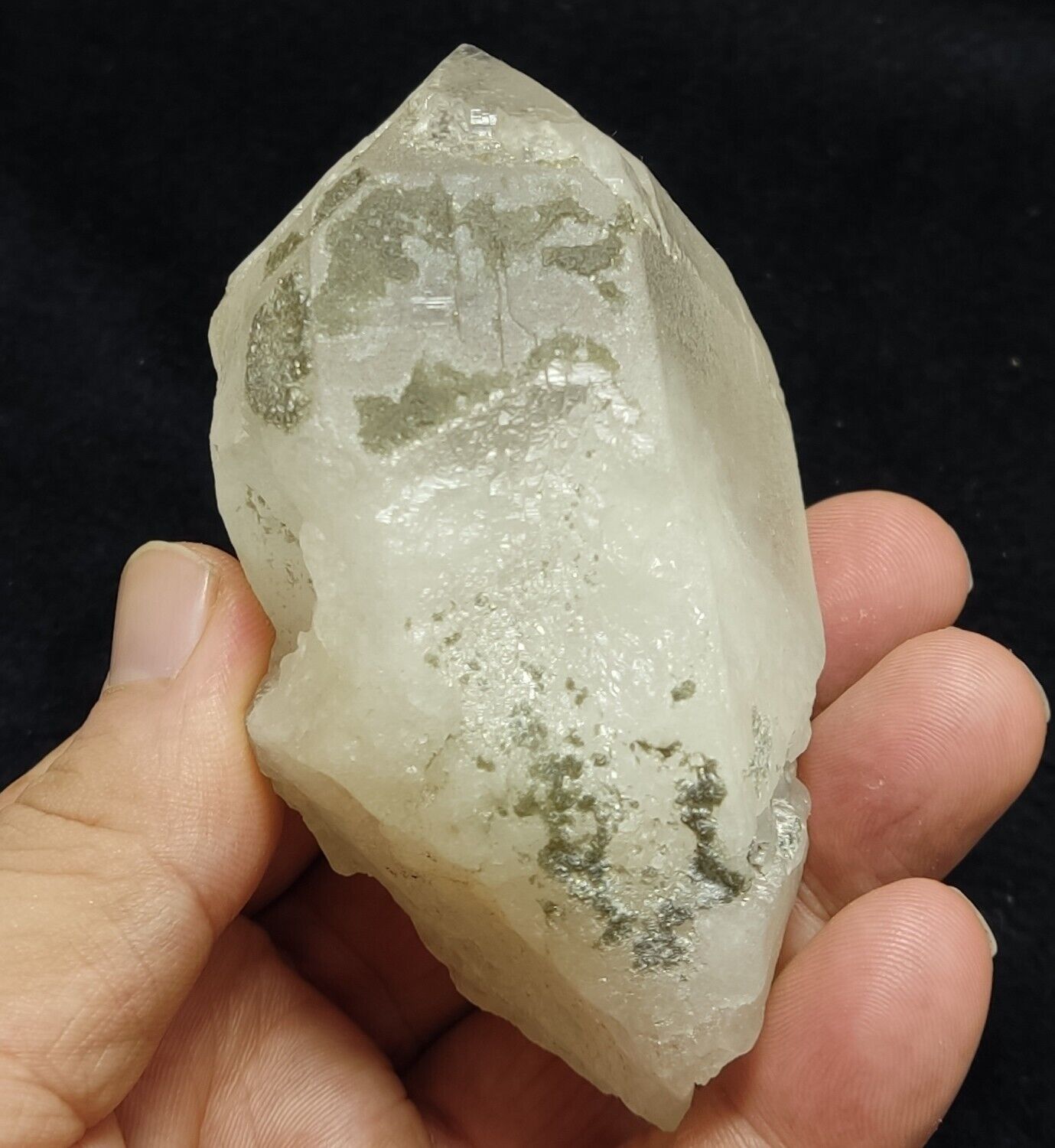 An Aesthetic Natural beautifully terminated Quartz specimen 334 grams