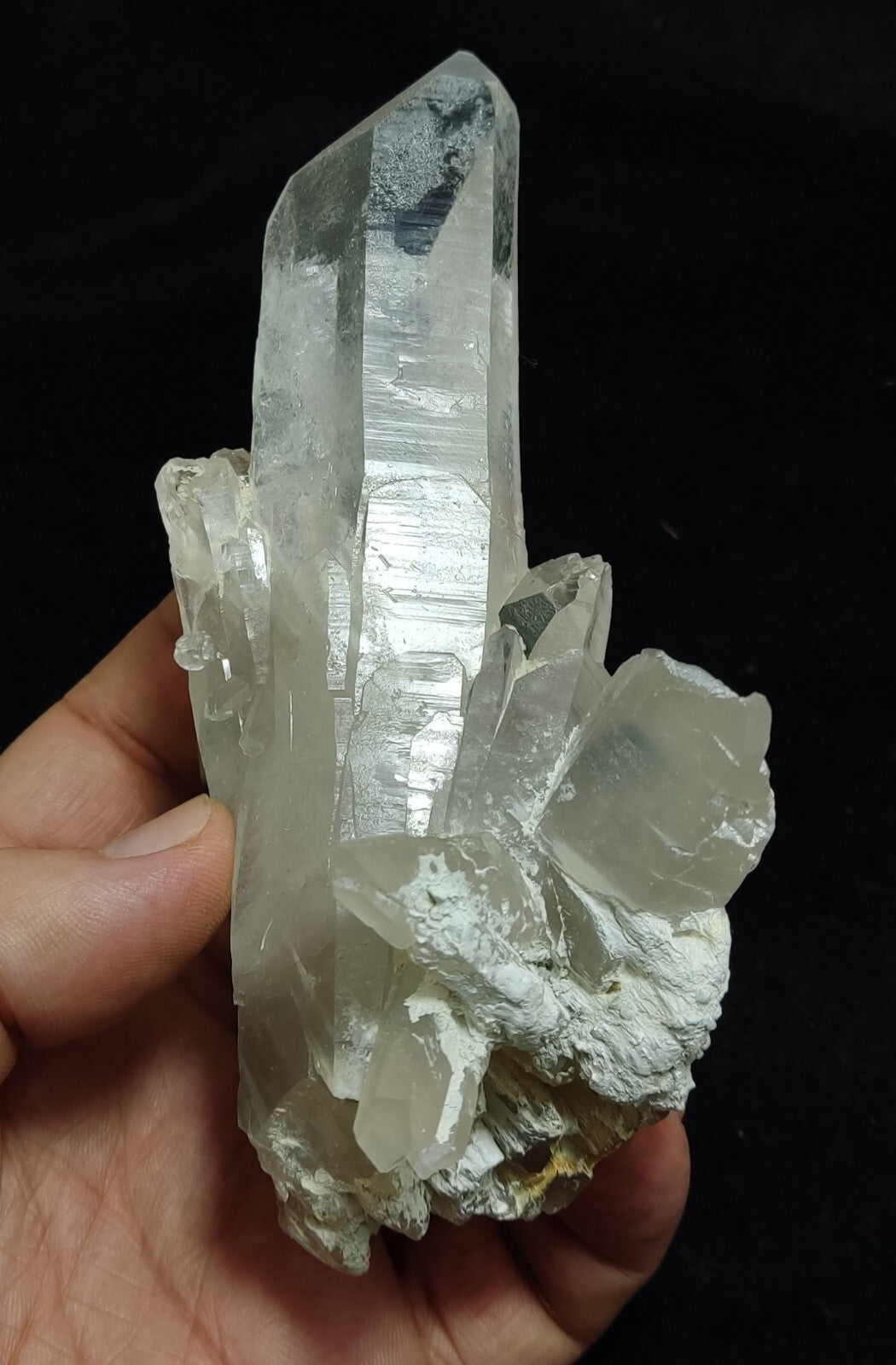 An Aesthetic specimen of Quartz cluster 362 grams