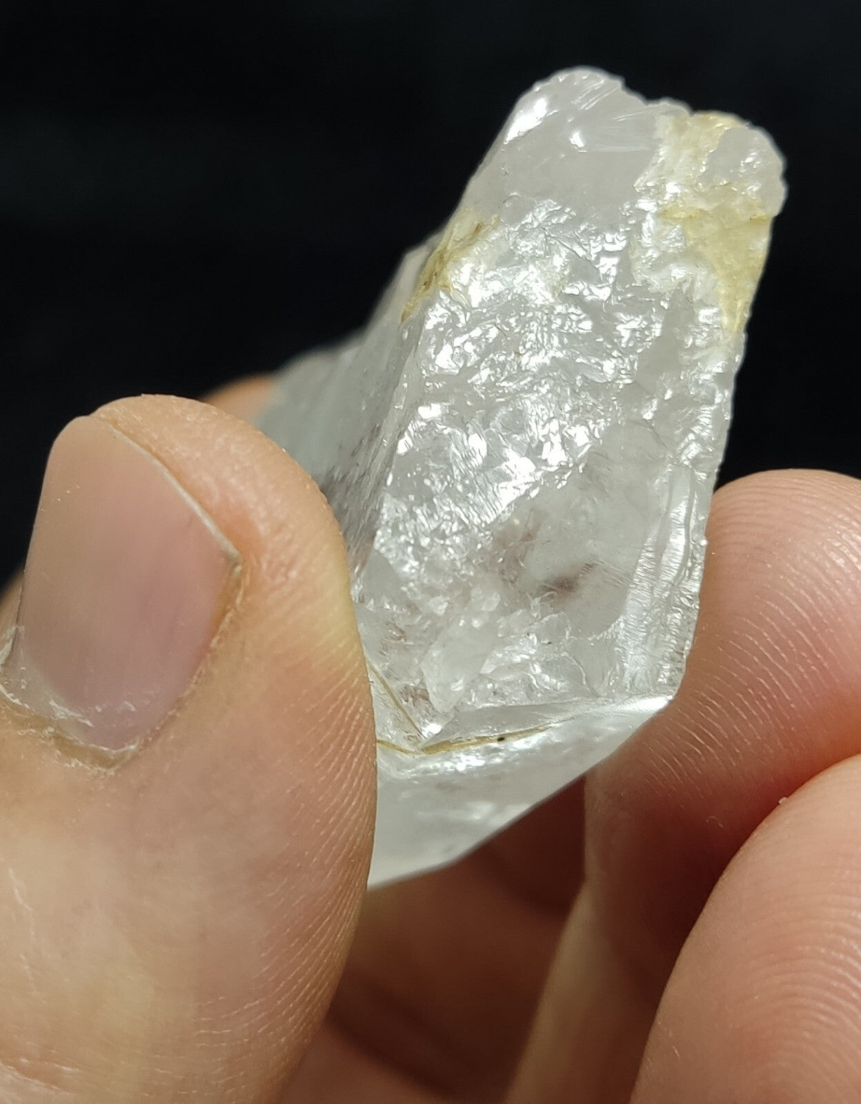 An amazing specimen of terminated faden Quartz crystal 73 grams