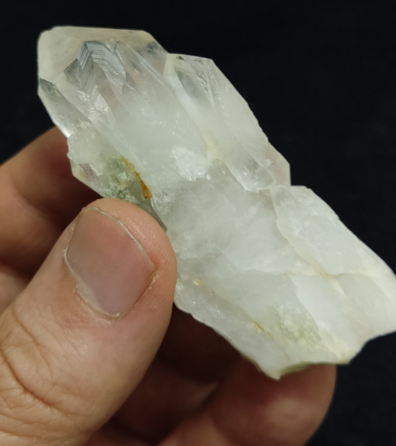 Chlorite quartz terminated crystal specimen 48 grams