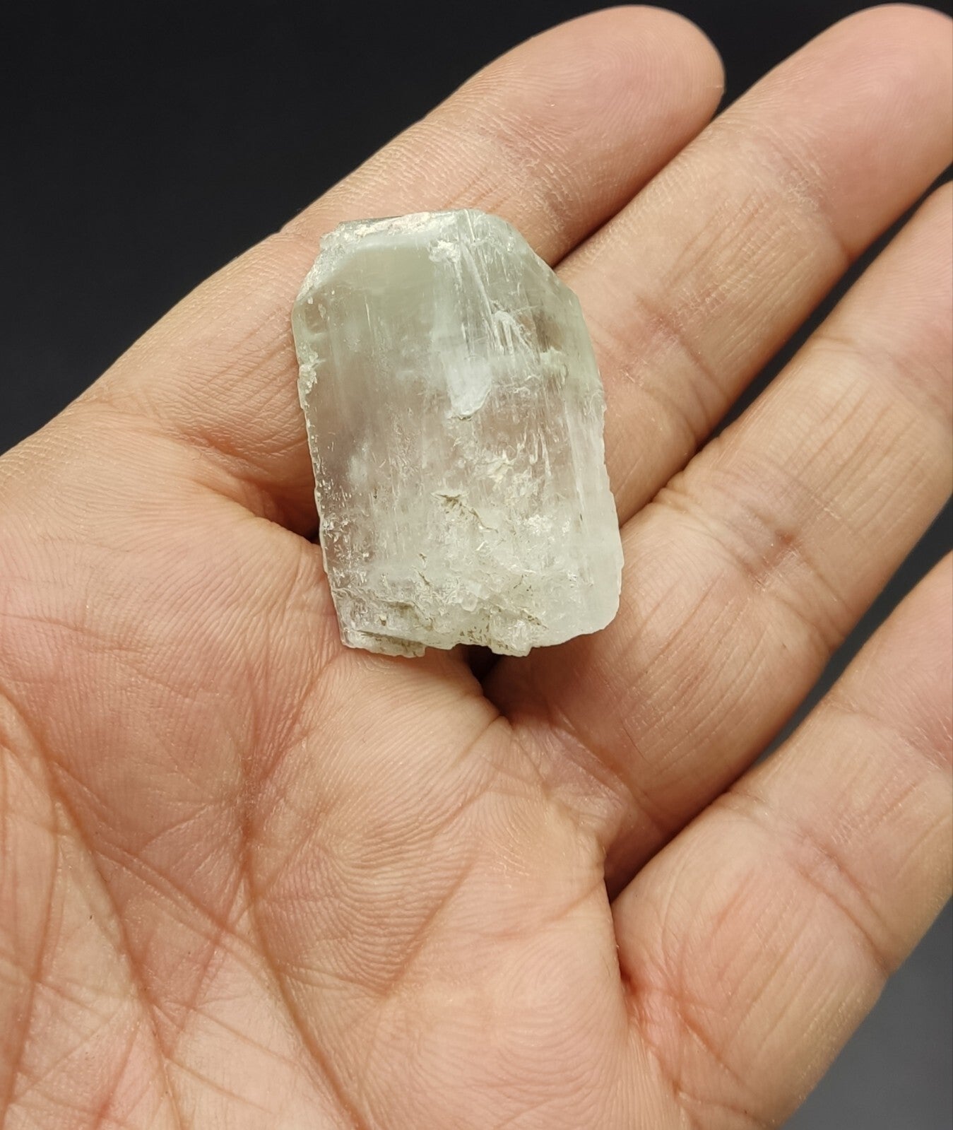 An Aesthetic terminated spodumene floater crystal specimen 22 grams