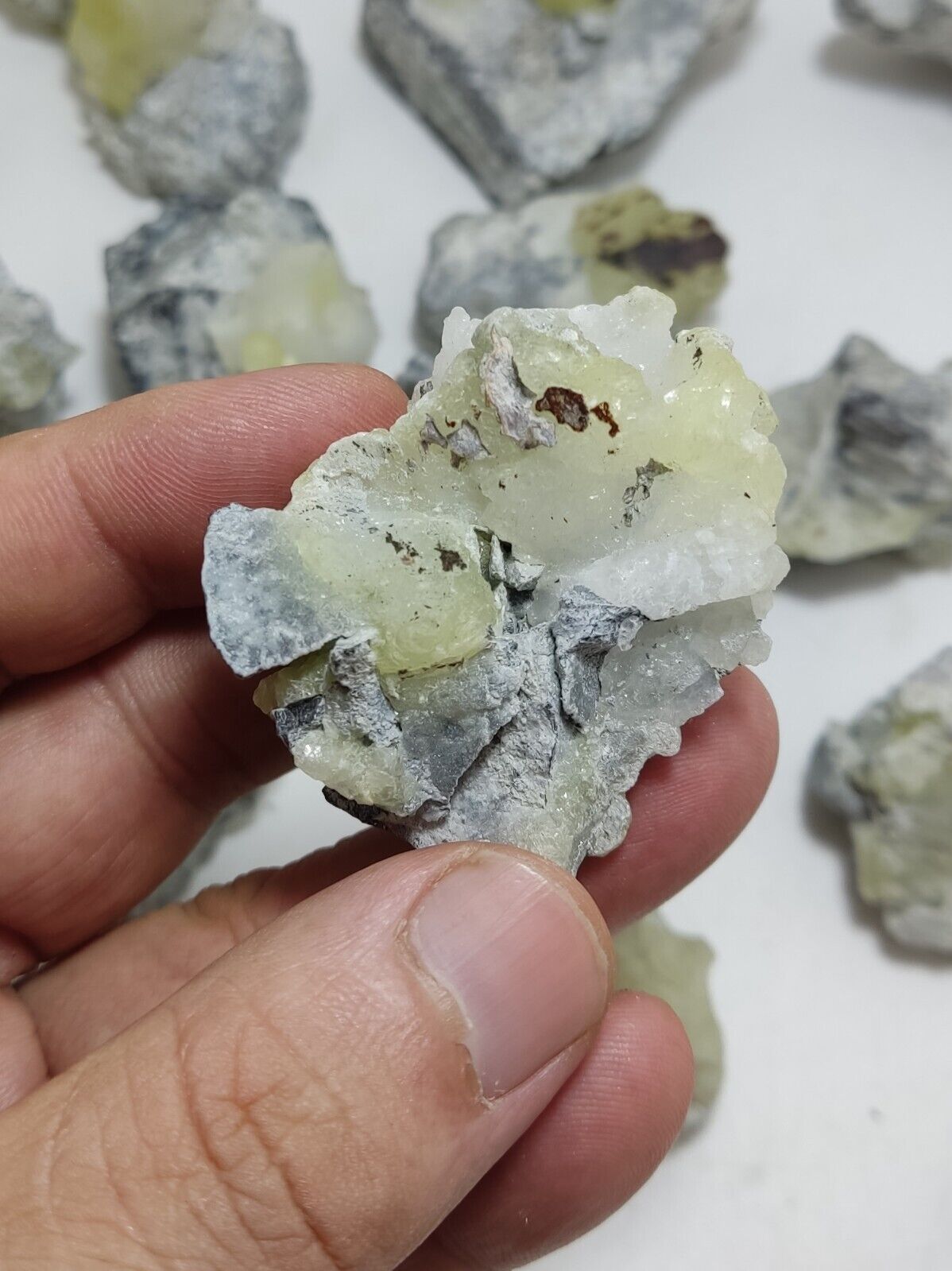 1130 grams Brucite on matrix with chromite