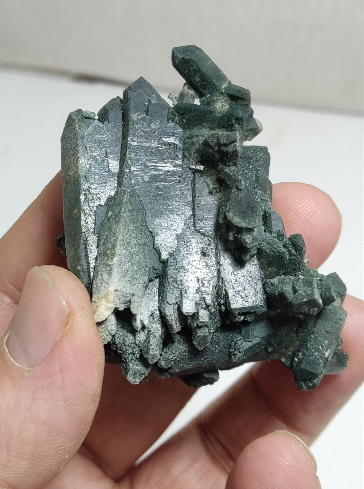 A very Aesthetic Natural beautifully terminated Chlorite Quartz cluster 48 grams