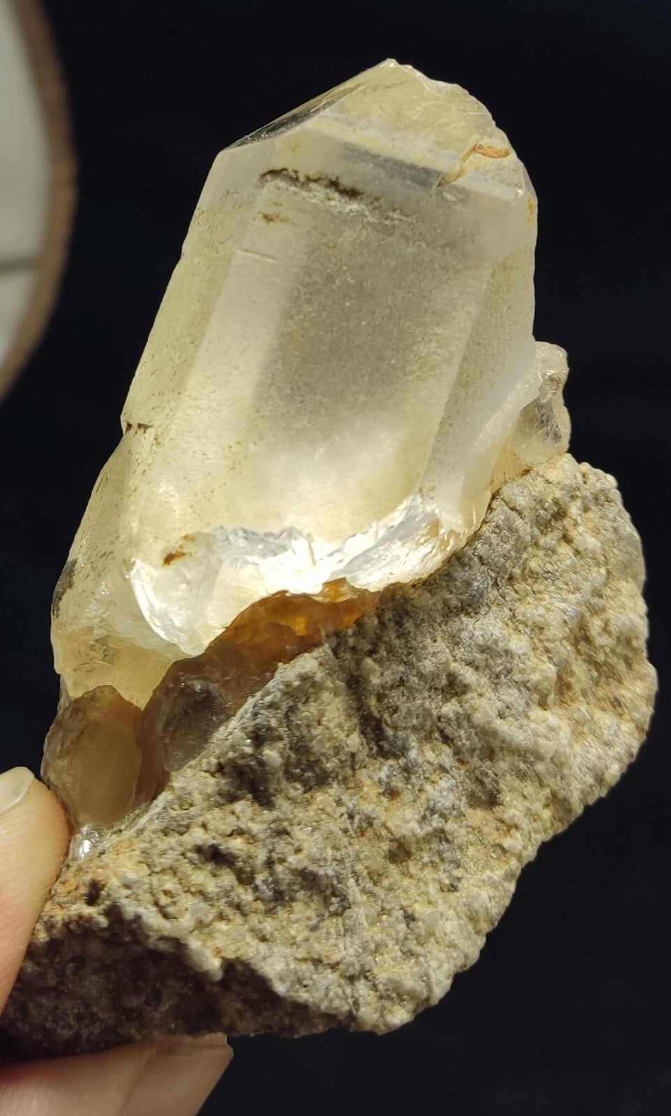 An Aesthetic Natural terminated Quartz crystal specimen 121 grams