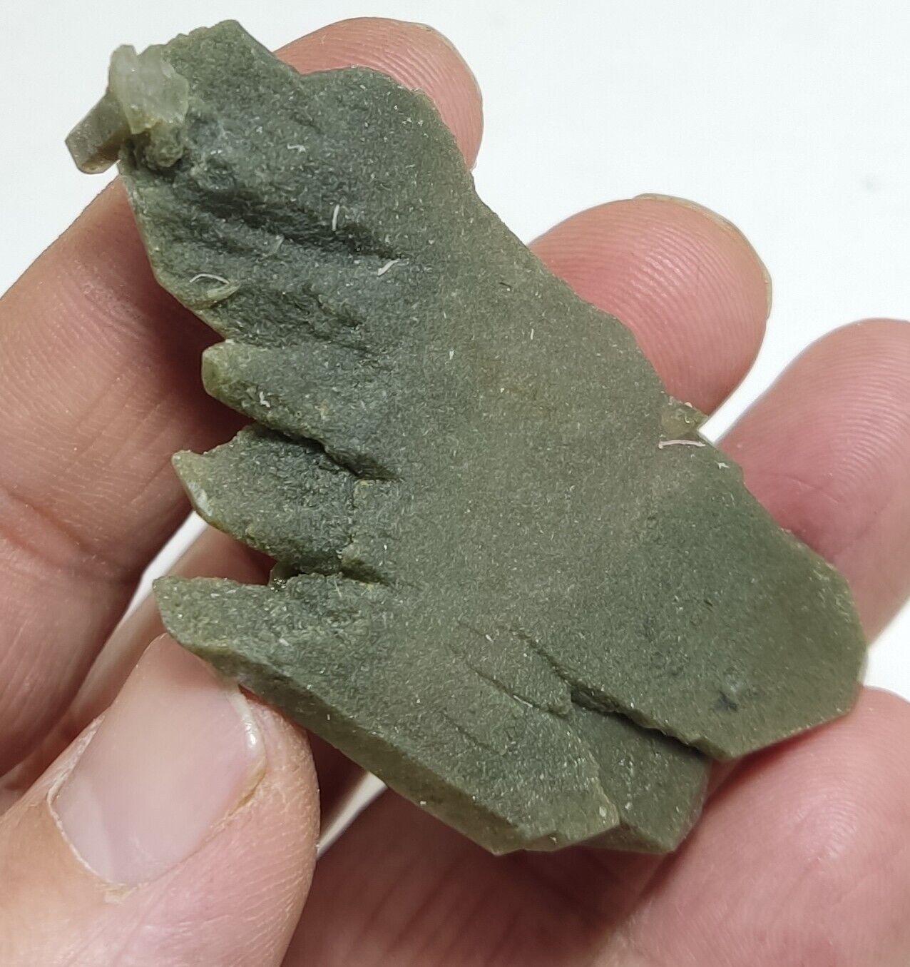 A very Aesthetic Natural beautifully terminated Chlorite Quartz cluster 31 grams